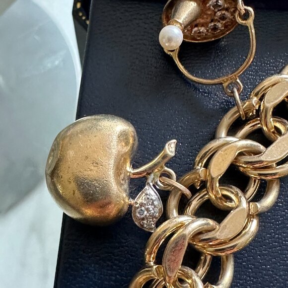 1940s Antique 14 K. Gold Charm Braclet - Picture 6 of 9